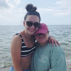 Meet your Posher, Oleta